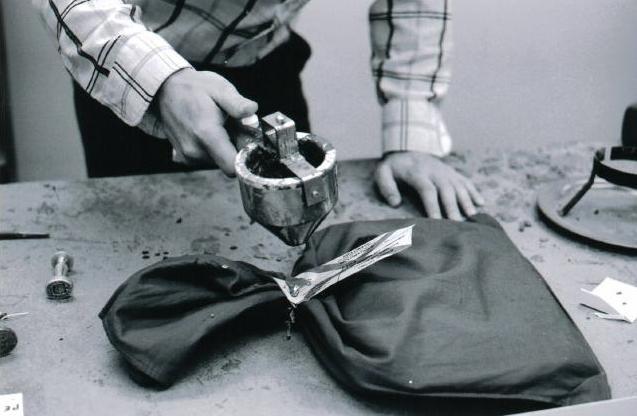 دستگاه مهر و موم نامه